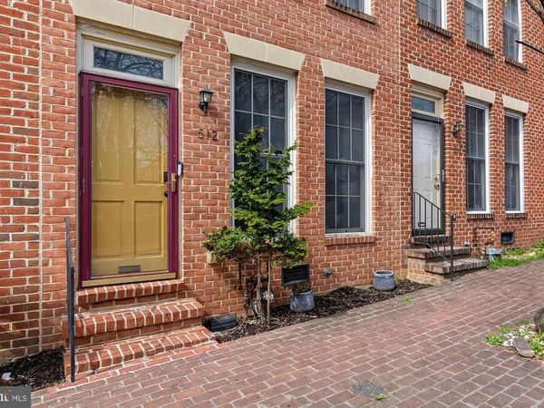 512 SAINT MARY STREET , BALTIMORE, MD 21201