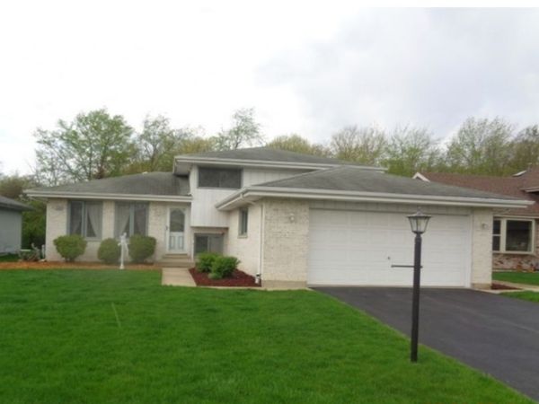 3136 Rosiclaire Court , South Chicago Heights, IL 60411