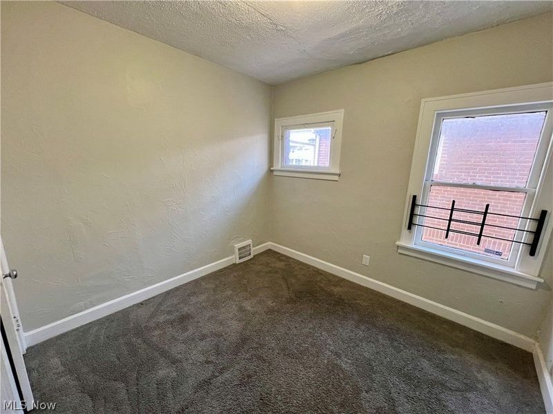 907 Rondel Road, Cleveland, OH 44110 Photo 17