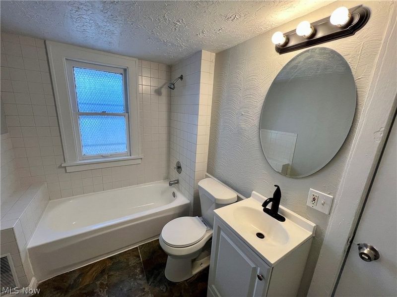 907 Rondel Road, Cleveland, OH 44110 Photo 23