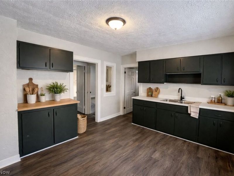 907 Rondel Road, Cleveland, OH 44110 Photo 4