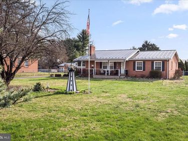 4312 MARTINSBURG PIKE, CLEAR BROOK, VA 22624