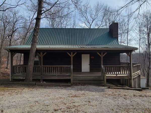 57 Simple Life Rd, Hilham, TN 38568