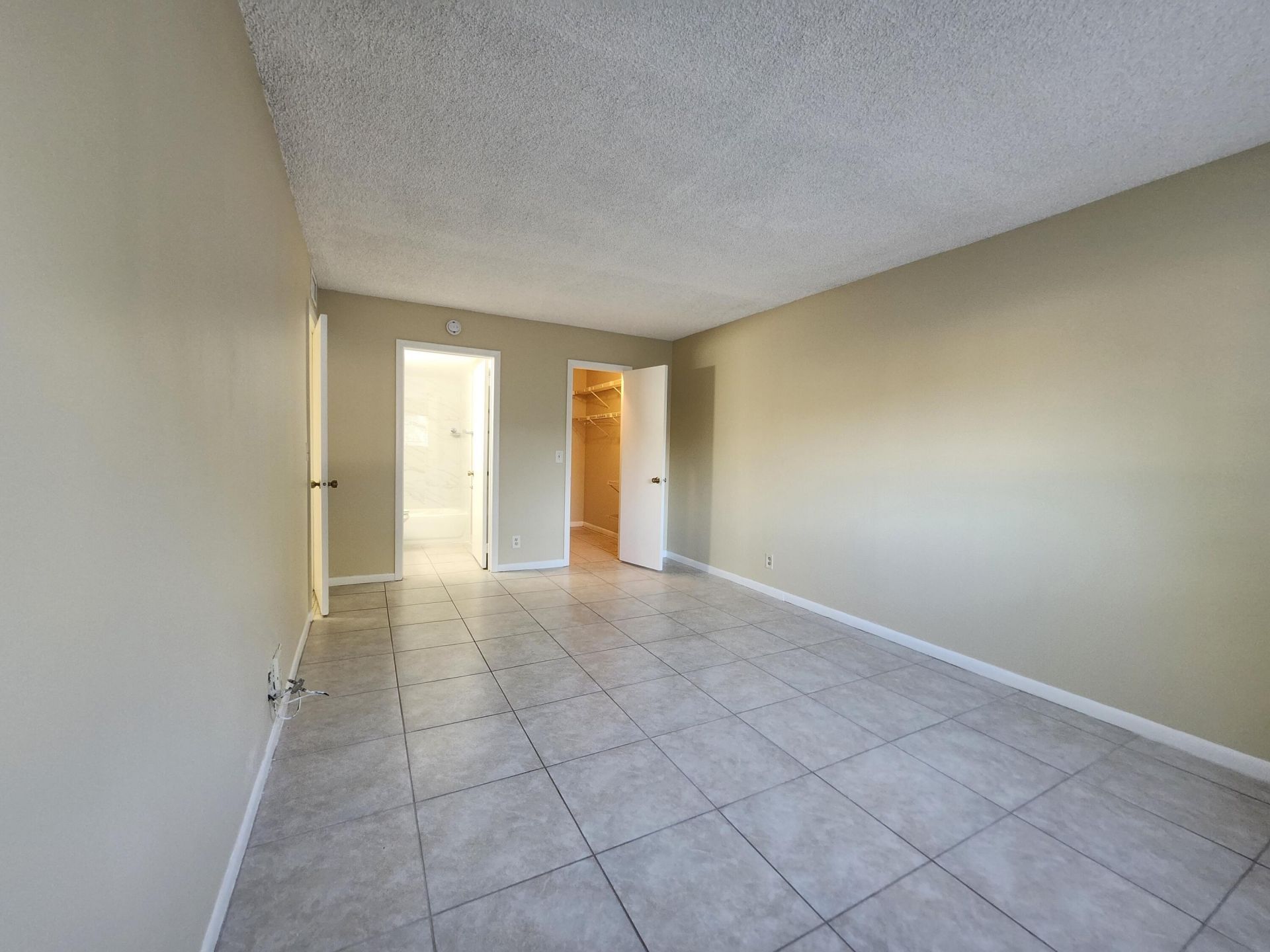 545 Trace Circle, Unit 105, Deerfield Beach, FL 33441 Photo