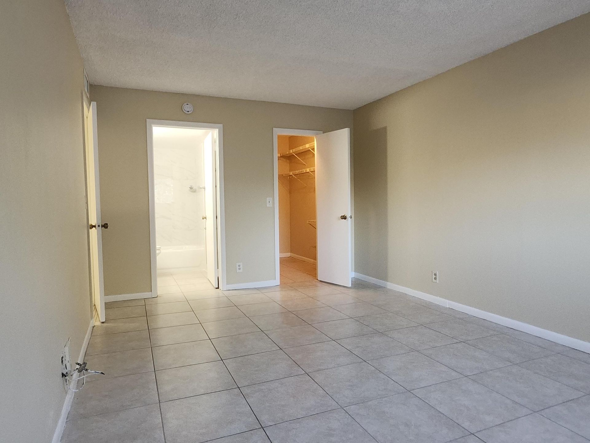 545 Trace Circle, Unit 105, Deerfield Beach, FL 33441 Photo