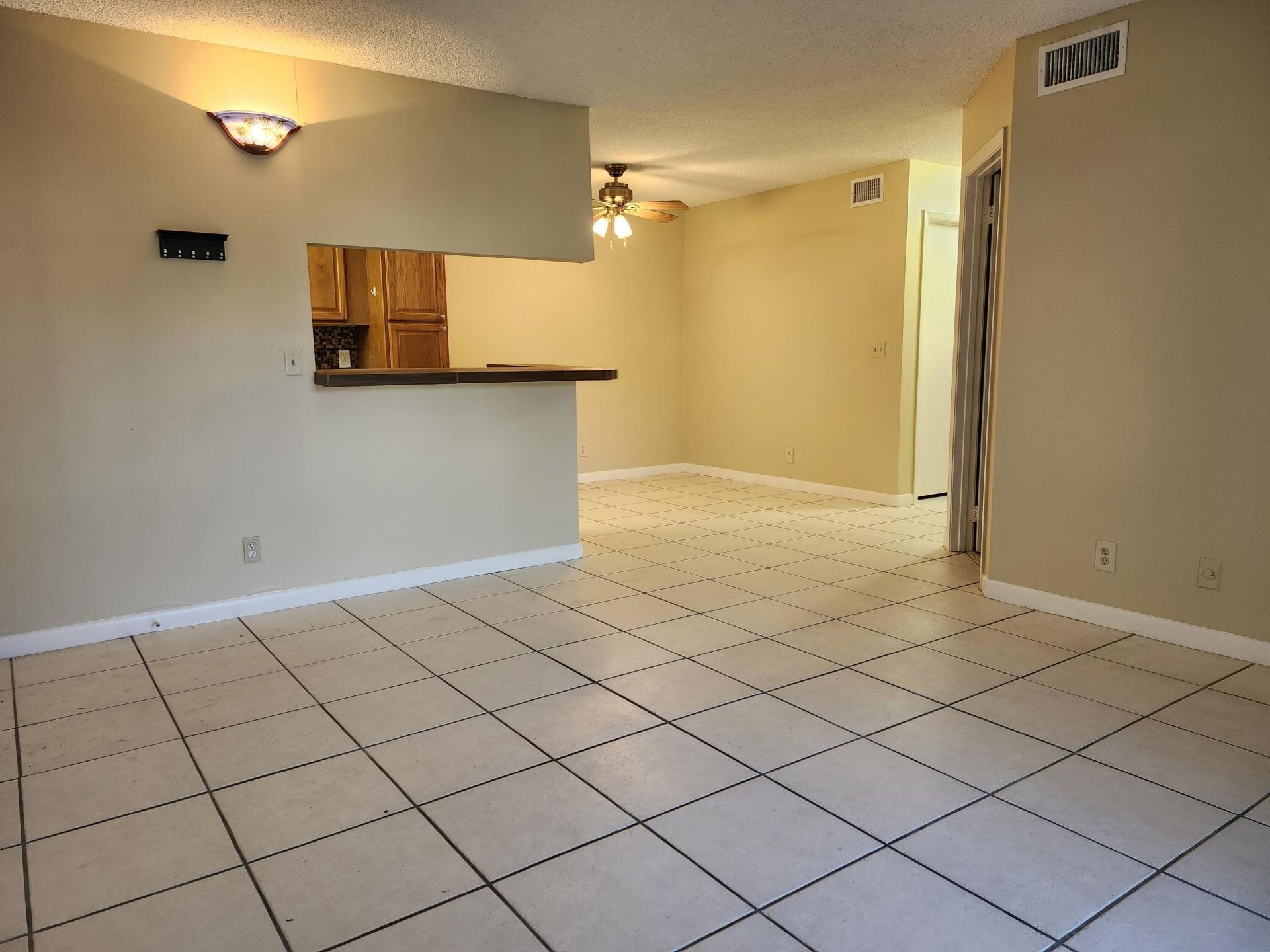 545 Trace Circle, Unit 105, Deerfield Beach, FL 33441 Photo