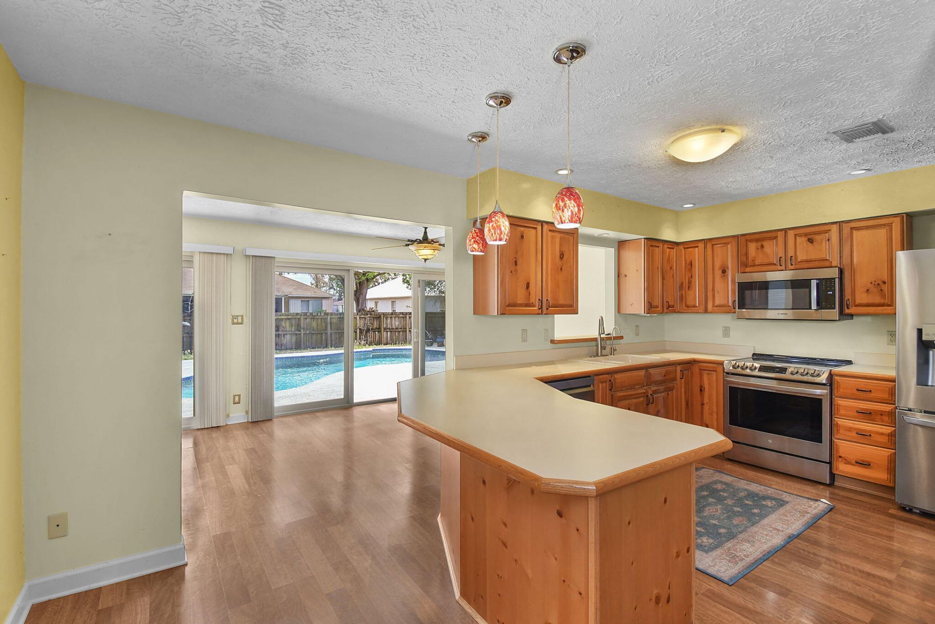 542 NW La Brea Avenue, Port Saint Lucie, FL 34983 Photo