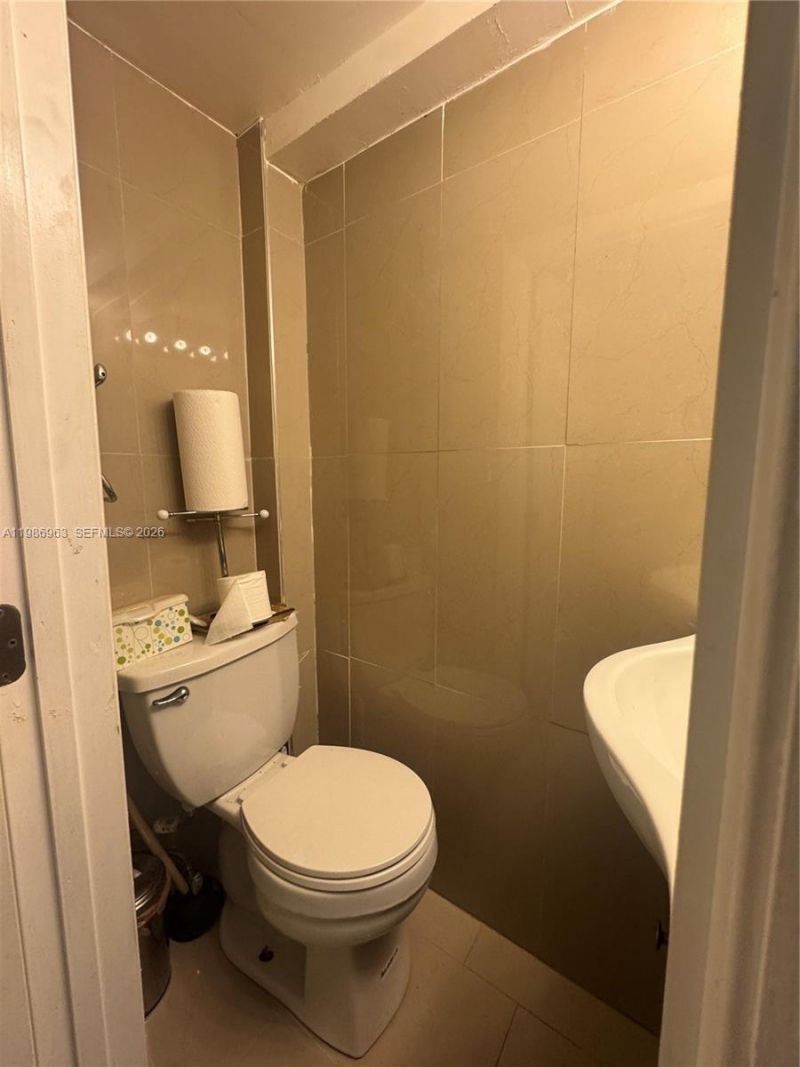 1481 NE Miami Gardens Dr , Unit 162, Miami, FL 33179 Photo