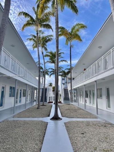 7435 Harding Ave, Unit 207, Miami Beach, FL 33141 Photo