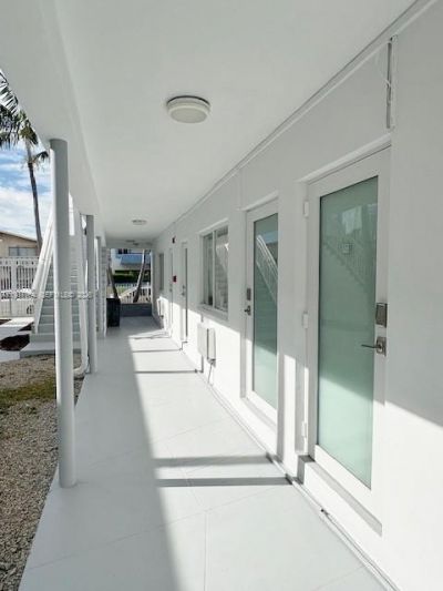 7435 Harding Ave, Unit 207, Miami Beach, FL 33141 Photo