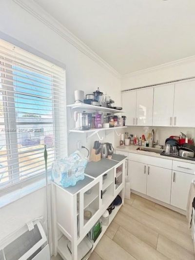 7435 Harding Ave, Unit 207, Miami Beach, FL 33141 Photo