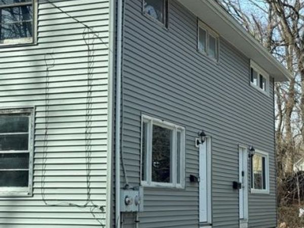 208 Barder Avenue, Unit 210, Akron, OH 44305