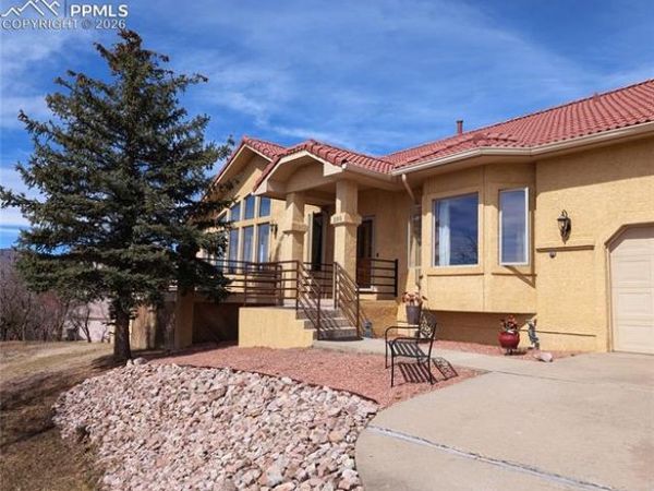 390 Scrub Oak Circle, Monument, CO 80132