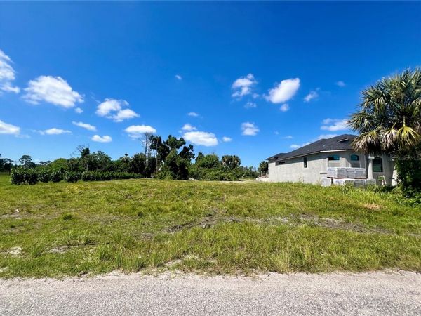 60 PINE VALLEY COURT , ROTONDA WEST, FL 33947