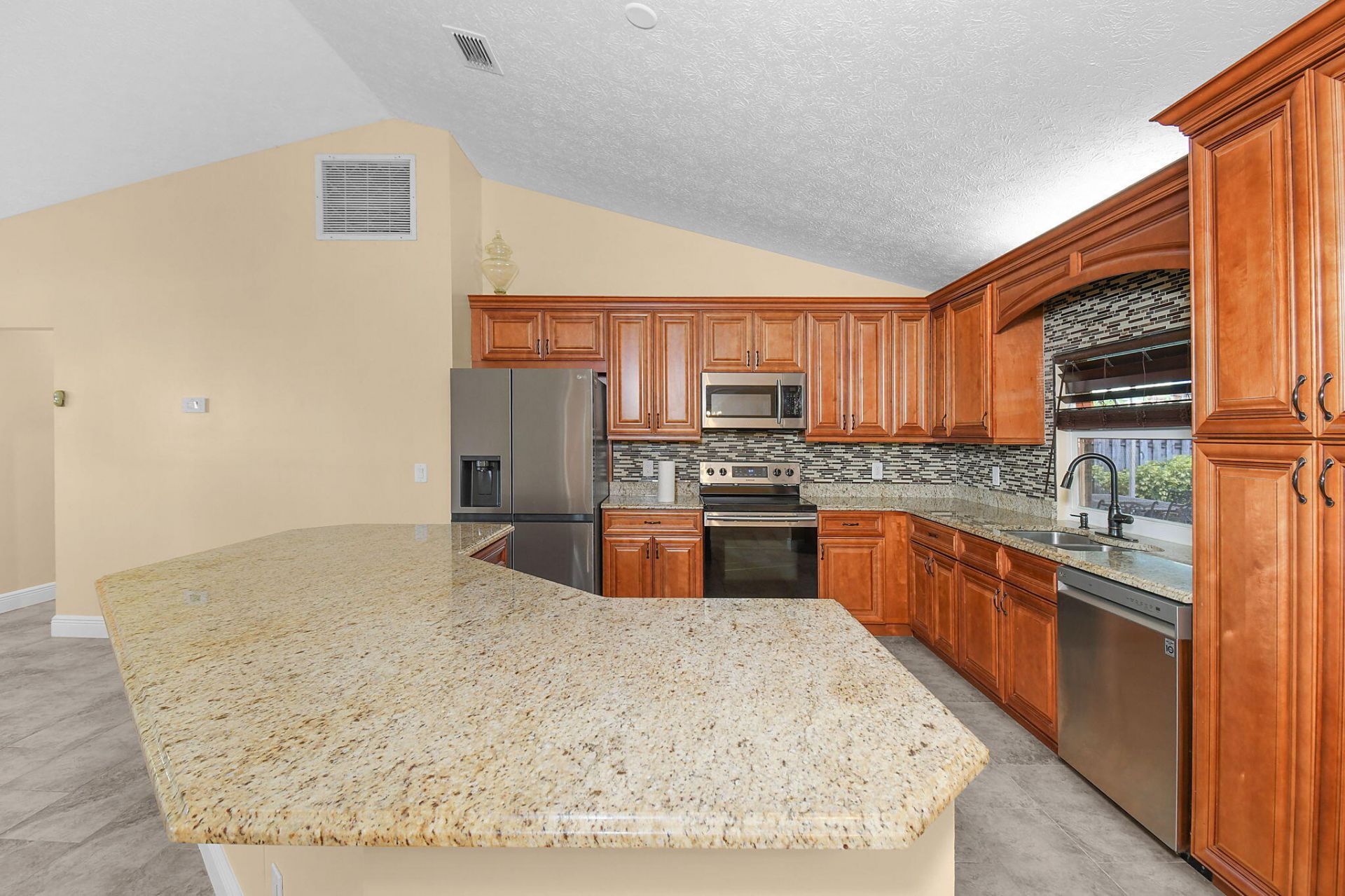 1573 SW Calmar Avenue, Port Saint Lucie, FL 34953 Photo