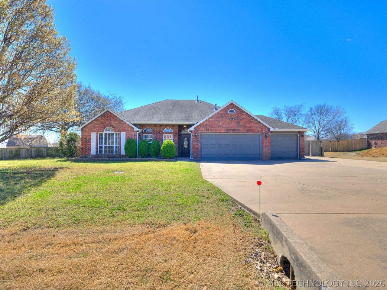 8916 E 105th Street North, Owasso, OK 74055 Main Photo