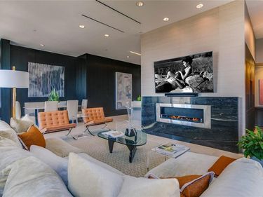 1717 Arts Plaza, Unit 1910, Dallas, TX 75201