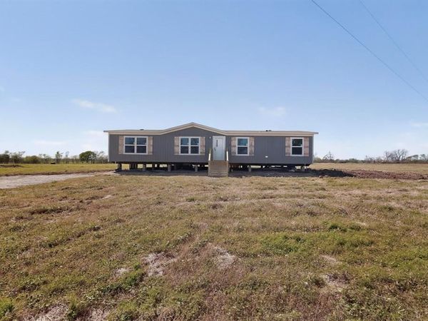 1957 CR 4771, Sulphur Springs, TX 75482