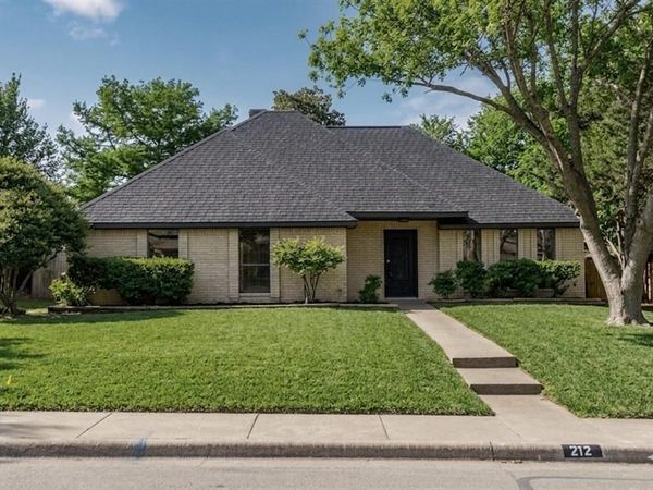 212 Pueblo Drive, Waxahachie, TX 75165