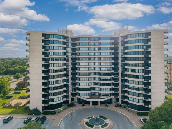 6566 France Avenue S, Unit 902, Edina, MN 55435