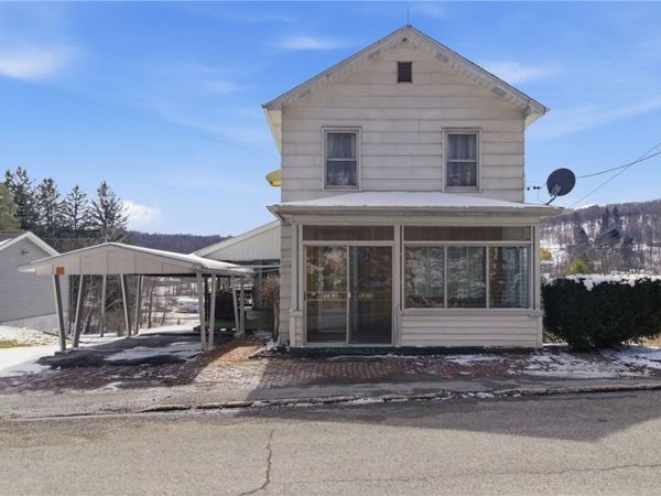 1329 E Main Street, Reynoldsville, PA 15851