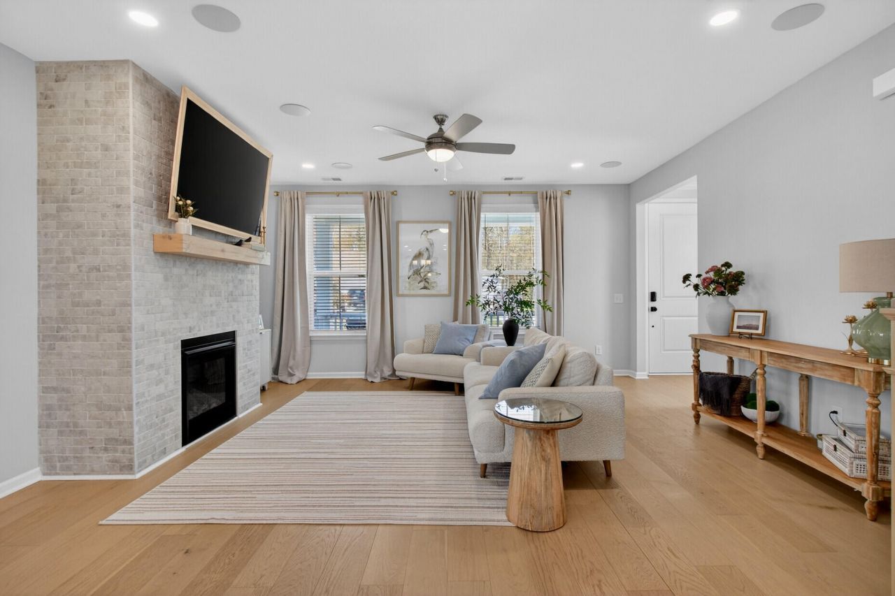 2041 Blue Bayou Boulevard Photo 8