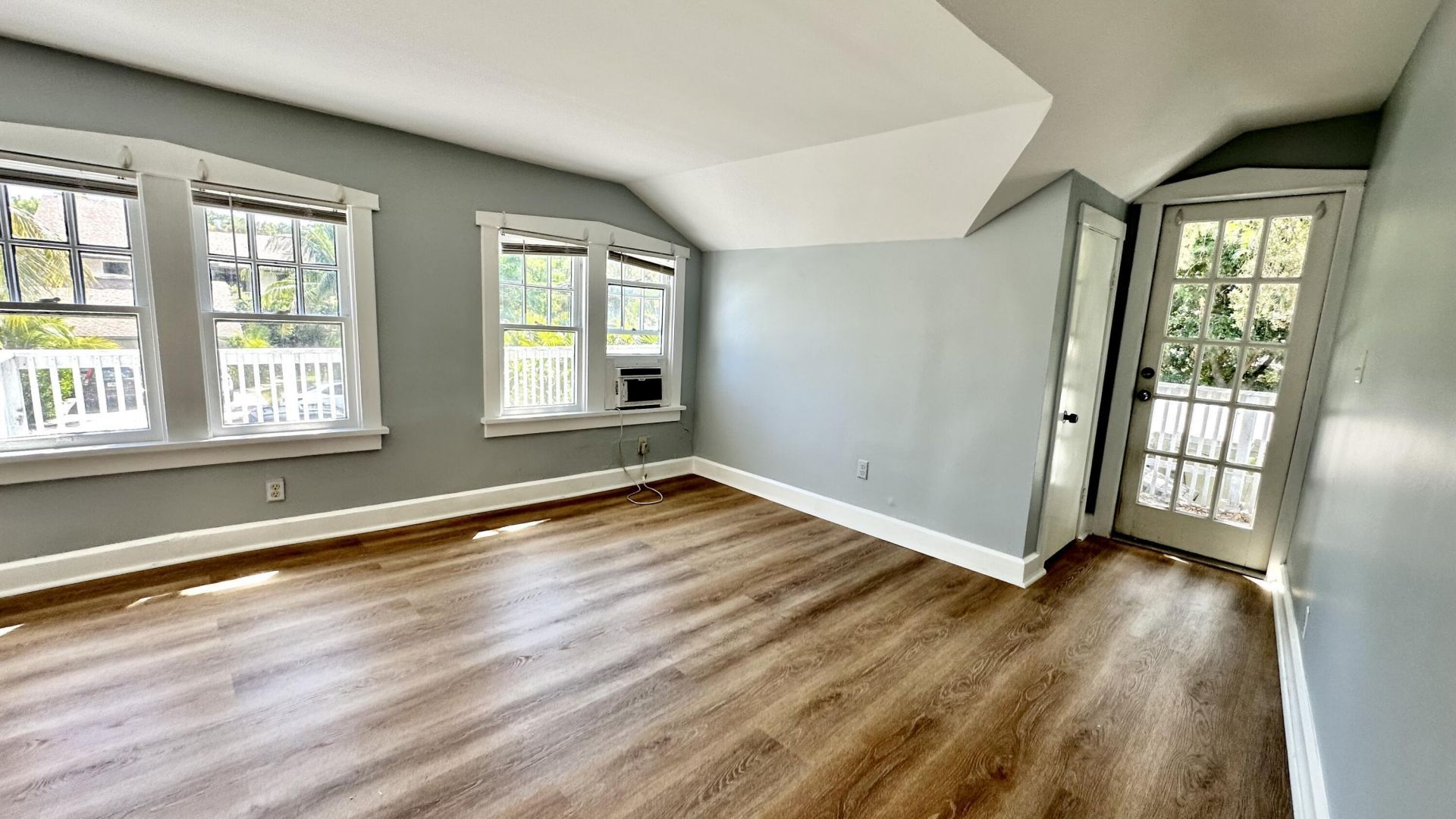 313 S Lakeside Drive, Unit 3, Lake Worth Beach, FL 33460 Photo