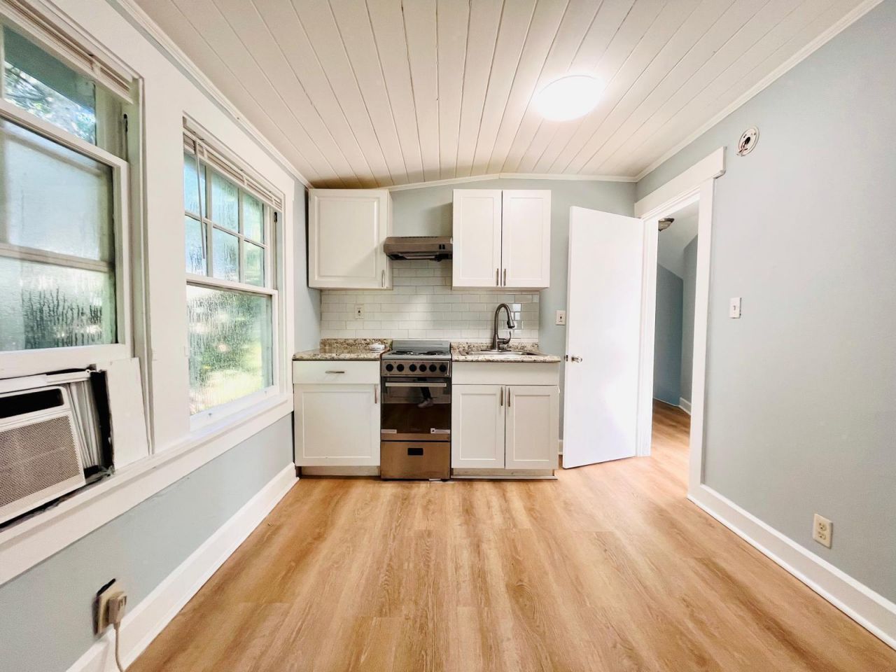 313 S Lakeside Drive, Unit 3, Lake Worth Beach, FL 33460 Photo