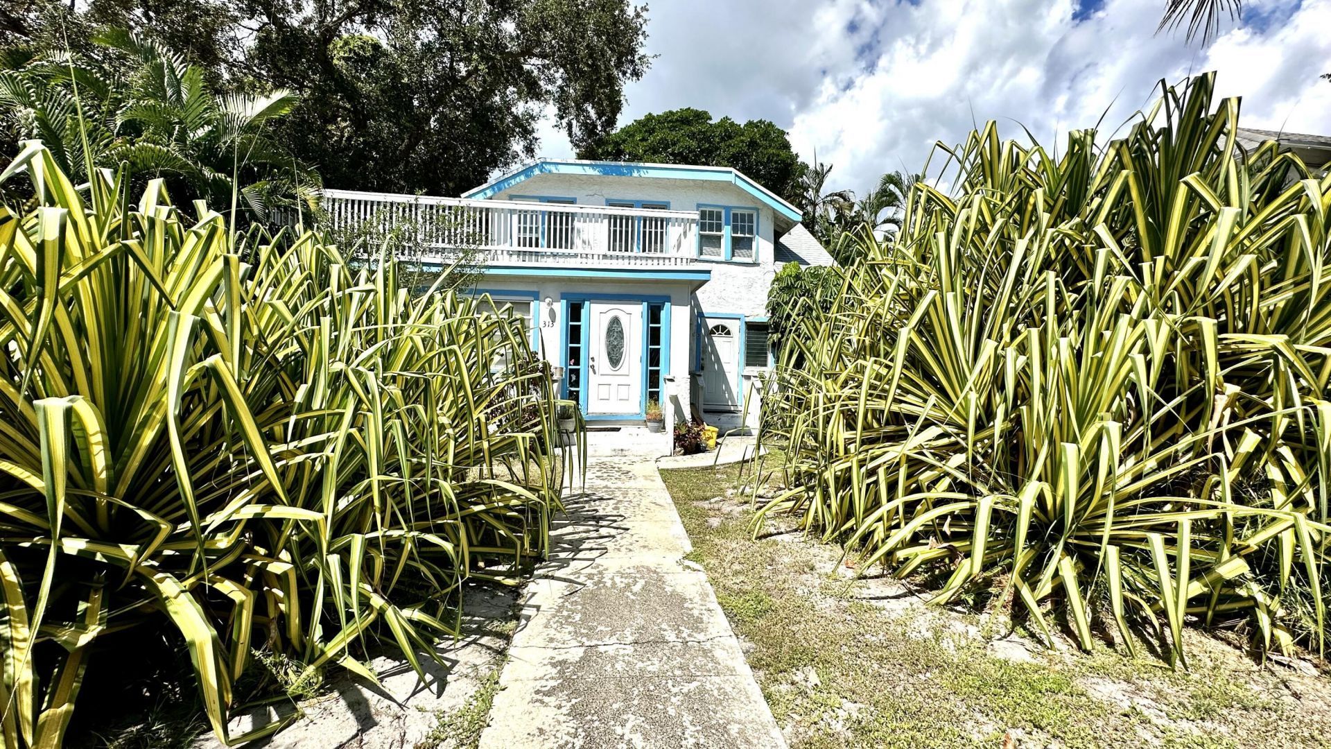 313 S Lakeside Drive, Unit 3, Lake Worth Beach, FL 33460 Photo