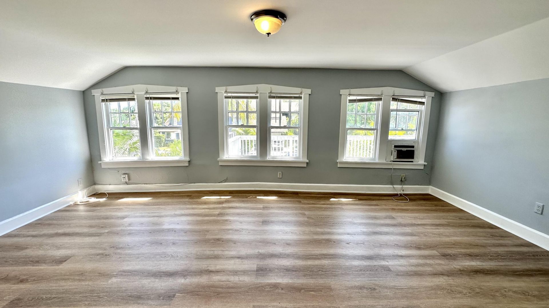 313 S Lakeside Drive, Unit 3, Lake Worth Beach, FL 33460 Photo