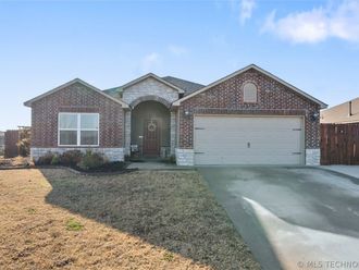 1203 W Missouri Avenue Claremore, OK 74019