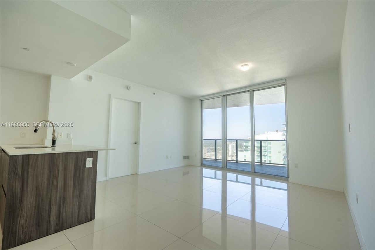 488 NE 18th St , Unit 4605, Miami, FL 33132 Photo