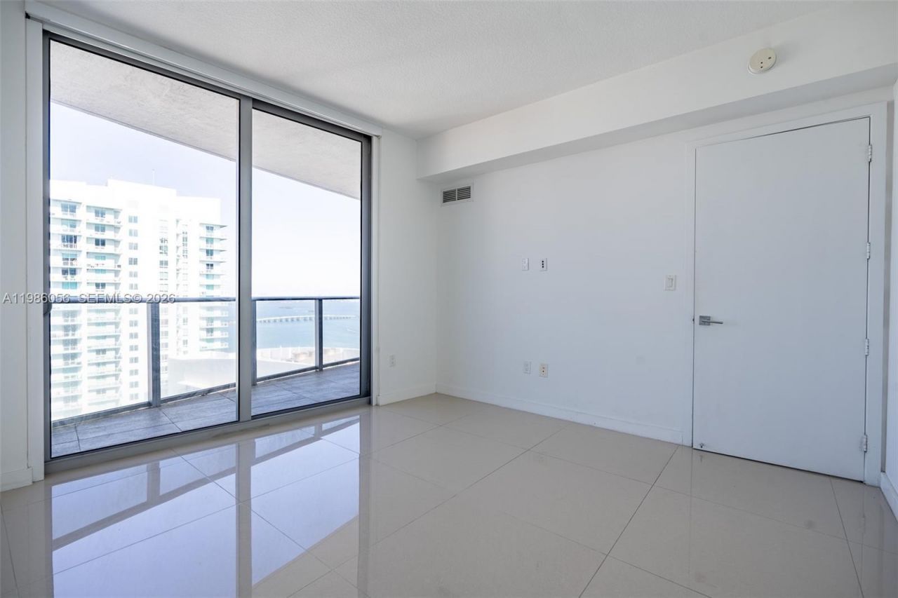 488 NE 18th St , Unit 4605, Miami, FL 33132 Photo