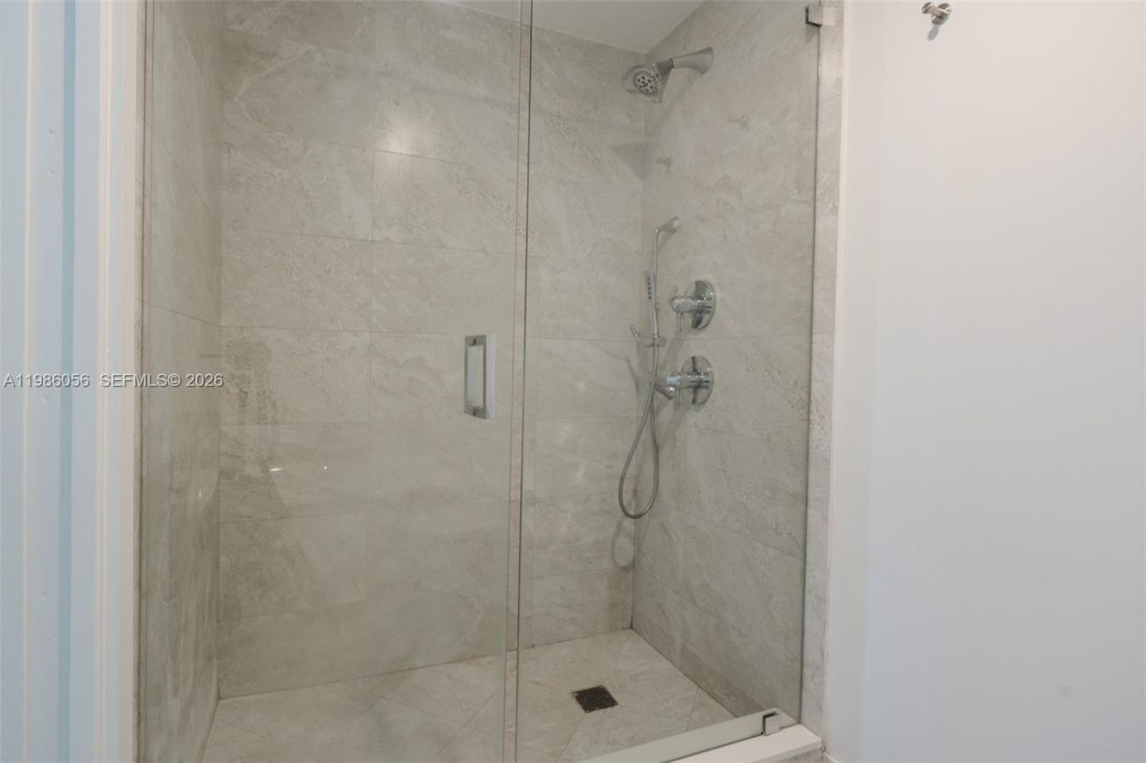 488 NE 18th St , Unit 4605, Miami, FL 33132 Photo