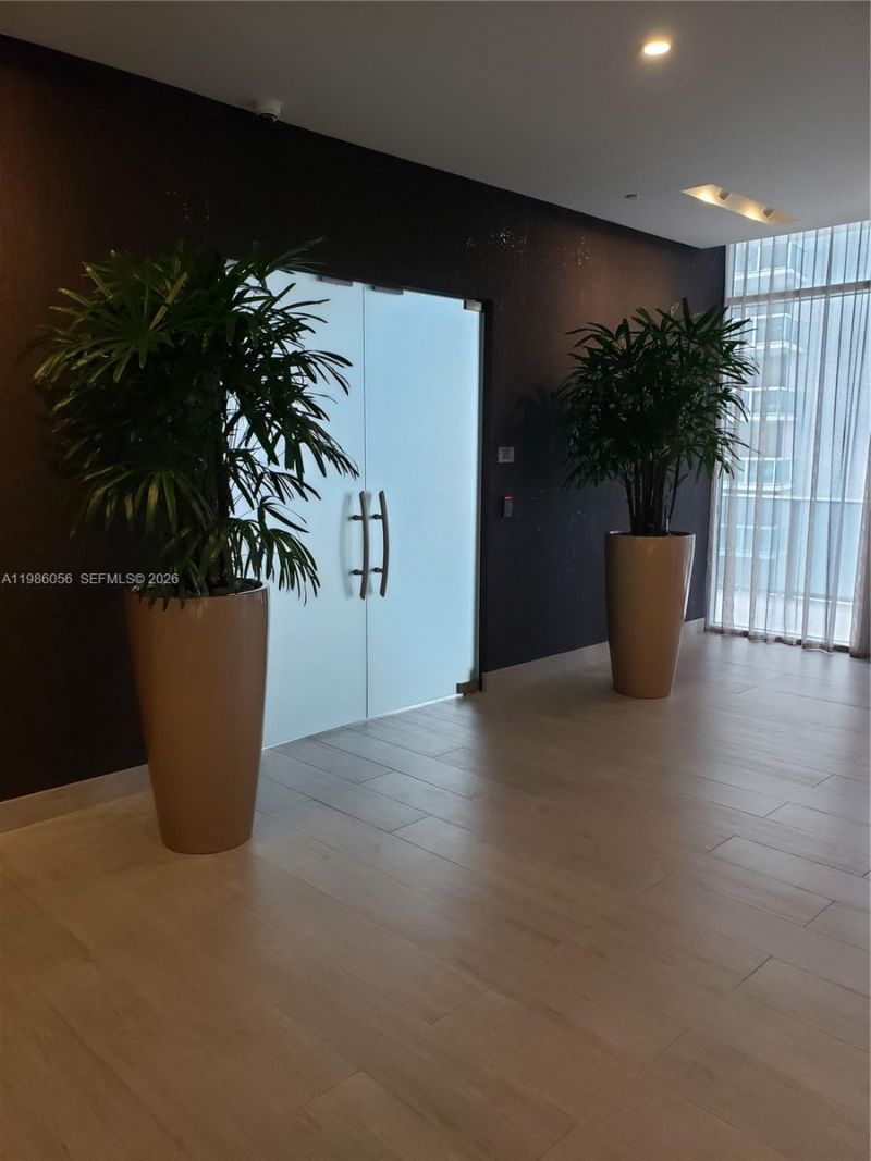 488 NE 18th St , Unit 4605, Miami, FL 33132 Photo