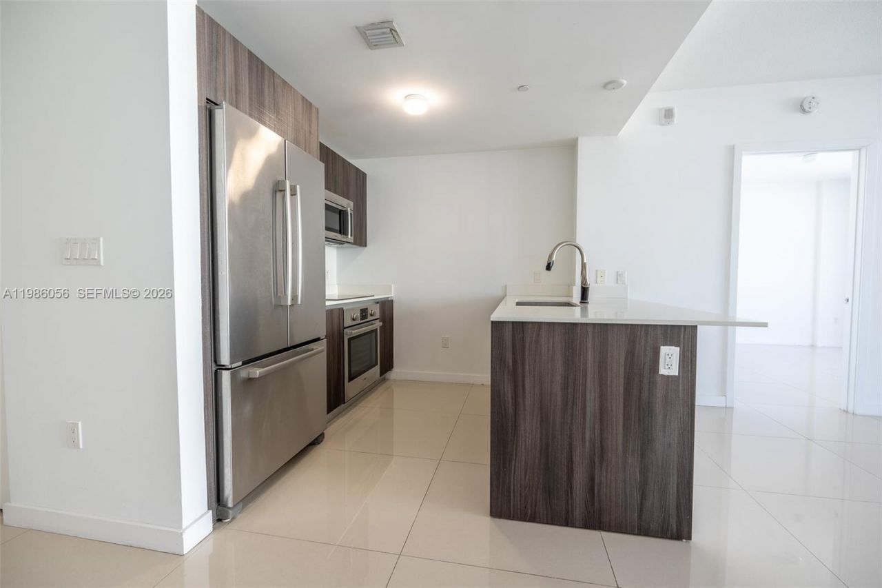 488 NE 18th St , Unit 4605, Miami, FL 33132 Photo