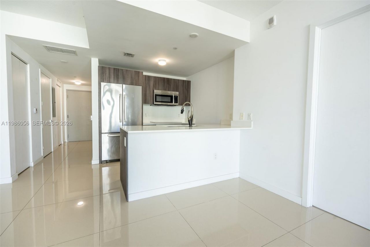 488 NE 18th St , Unit 4605, Miami, FL 33132 Photo