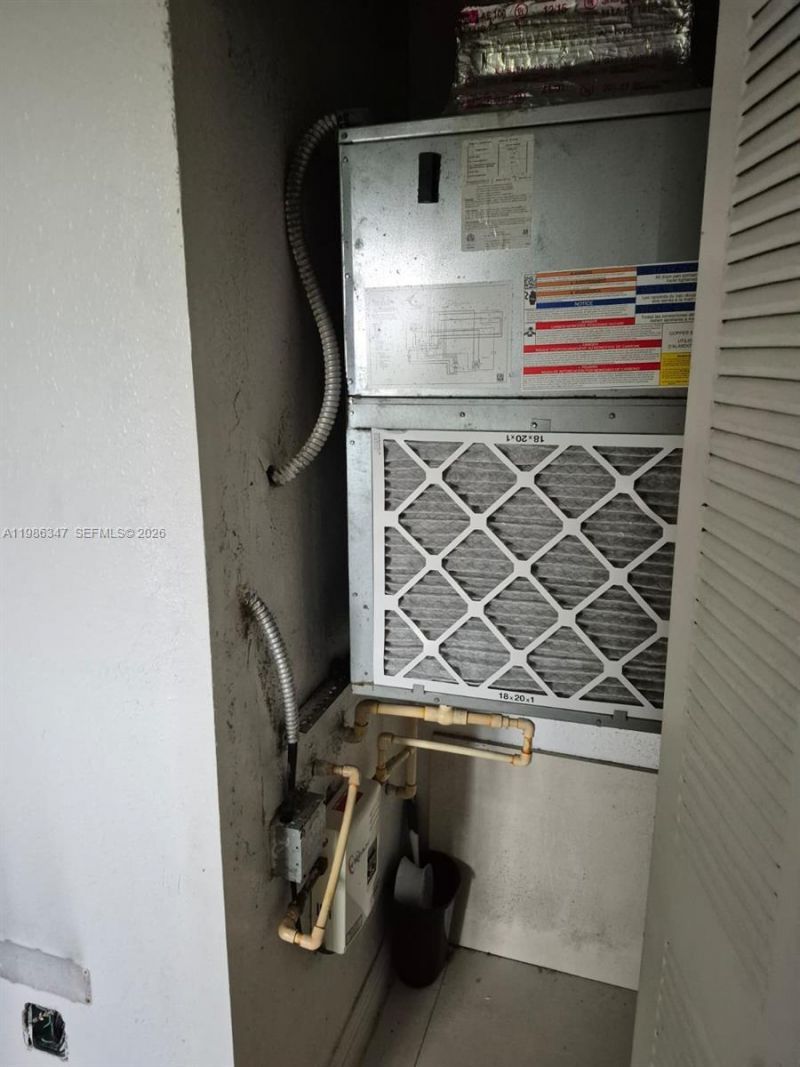 6930 NW 179th St, Unit 403-8, Hialeah, FL 33015 Photo