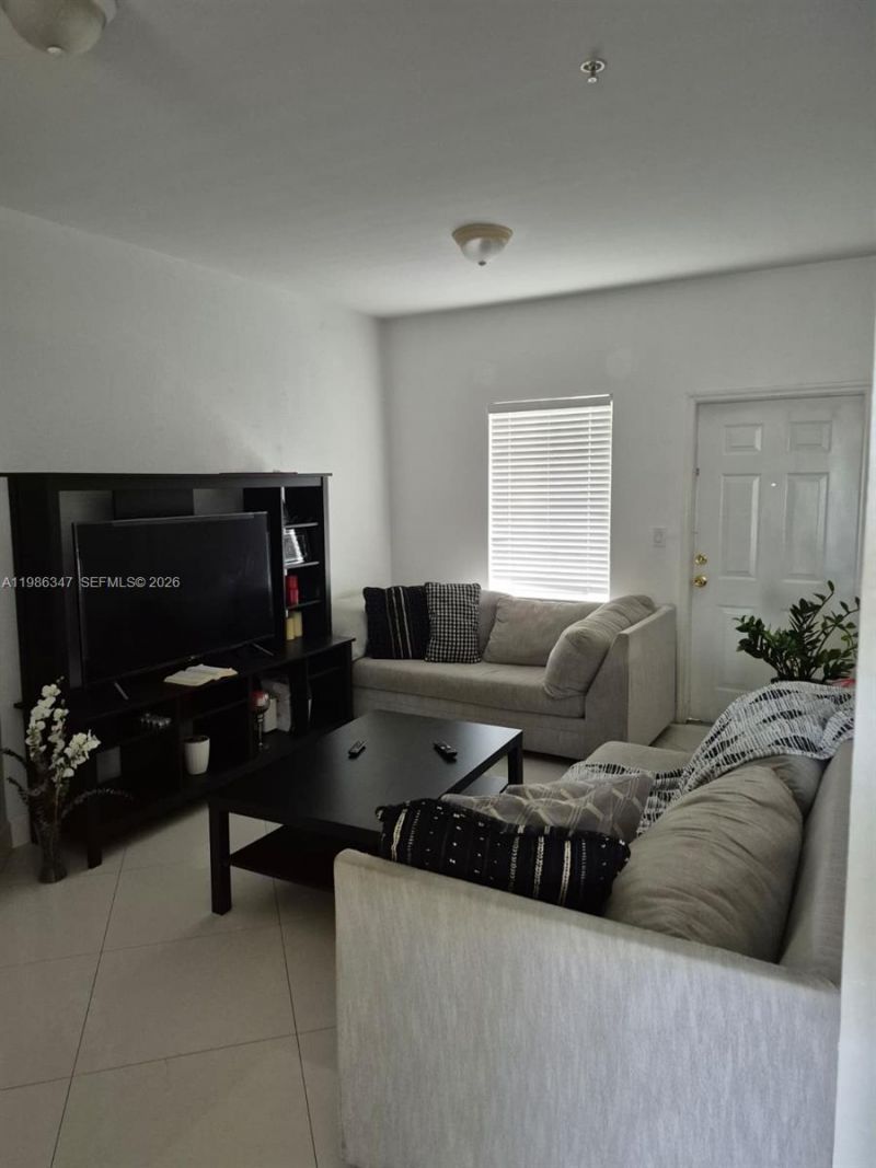 6930 NW 179th St, Unit 403-8, Hialeah, FL 33015 Photo