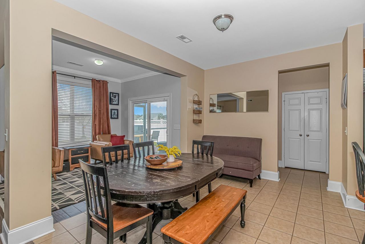 425 Tiburon Dr.  Photo 11