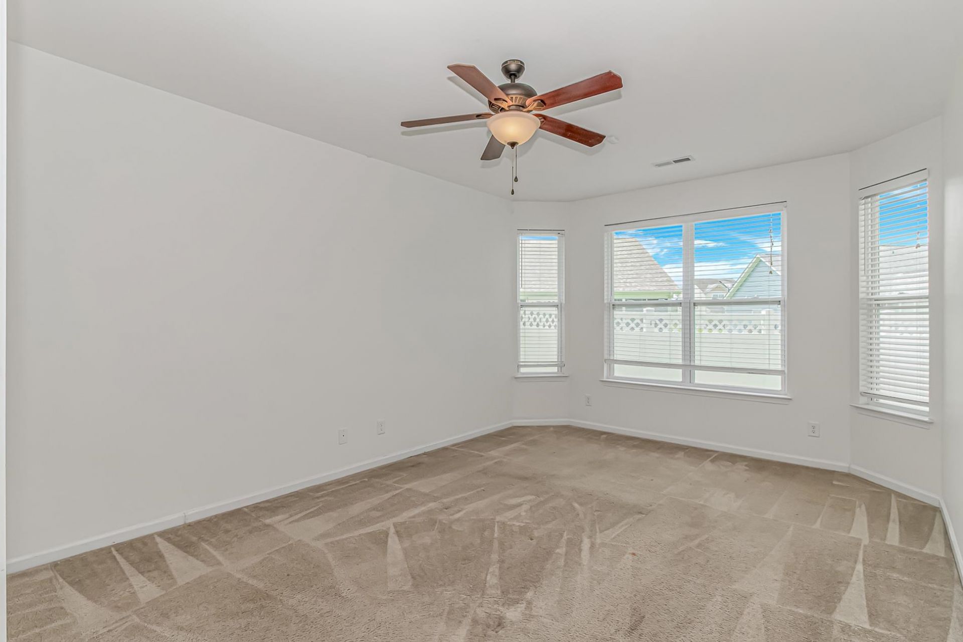 425 Tiburon Dr. Photo 18