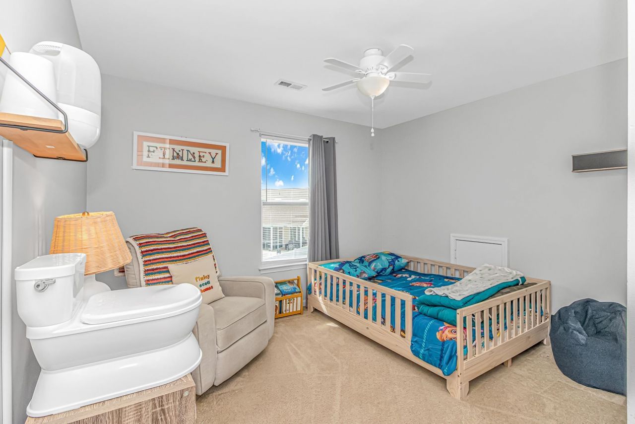 425 Tiburon Dr.  Photo 22