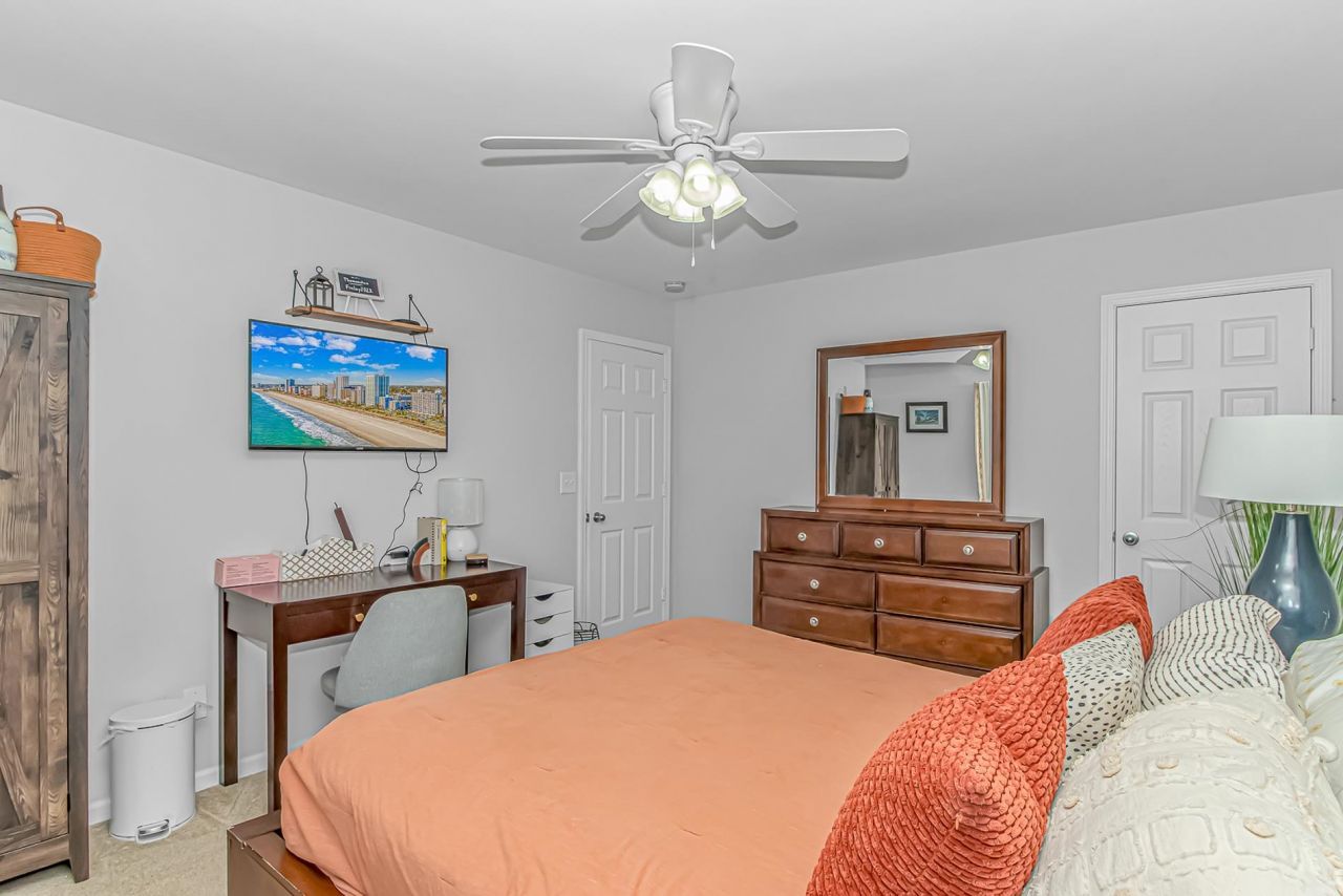 425 Tiburon Dr.  Photo 26