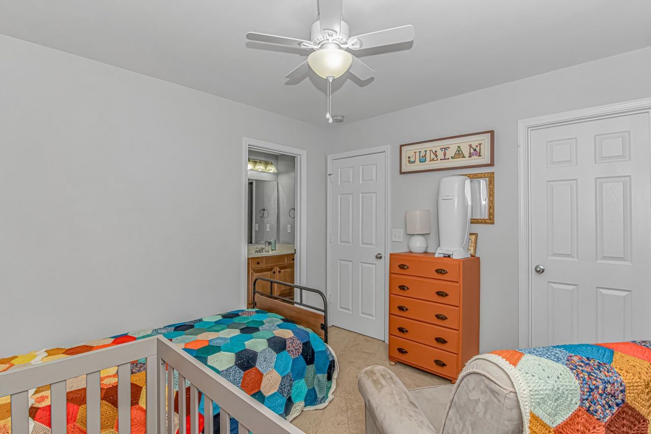 425 Tiburon Dr.  Photo 28