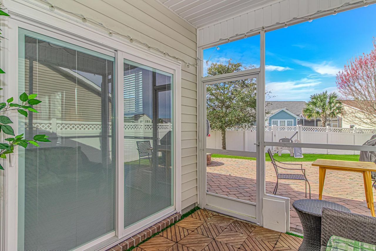 425 Tiburon Dr.  Photo 29