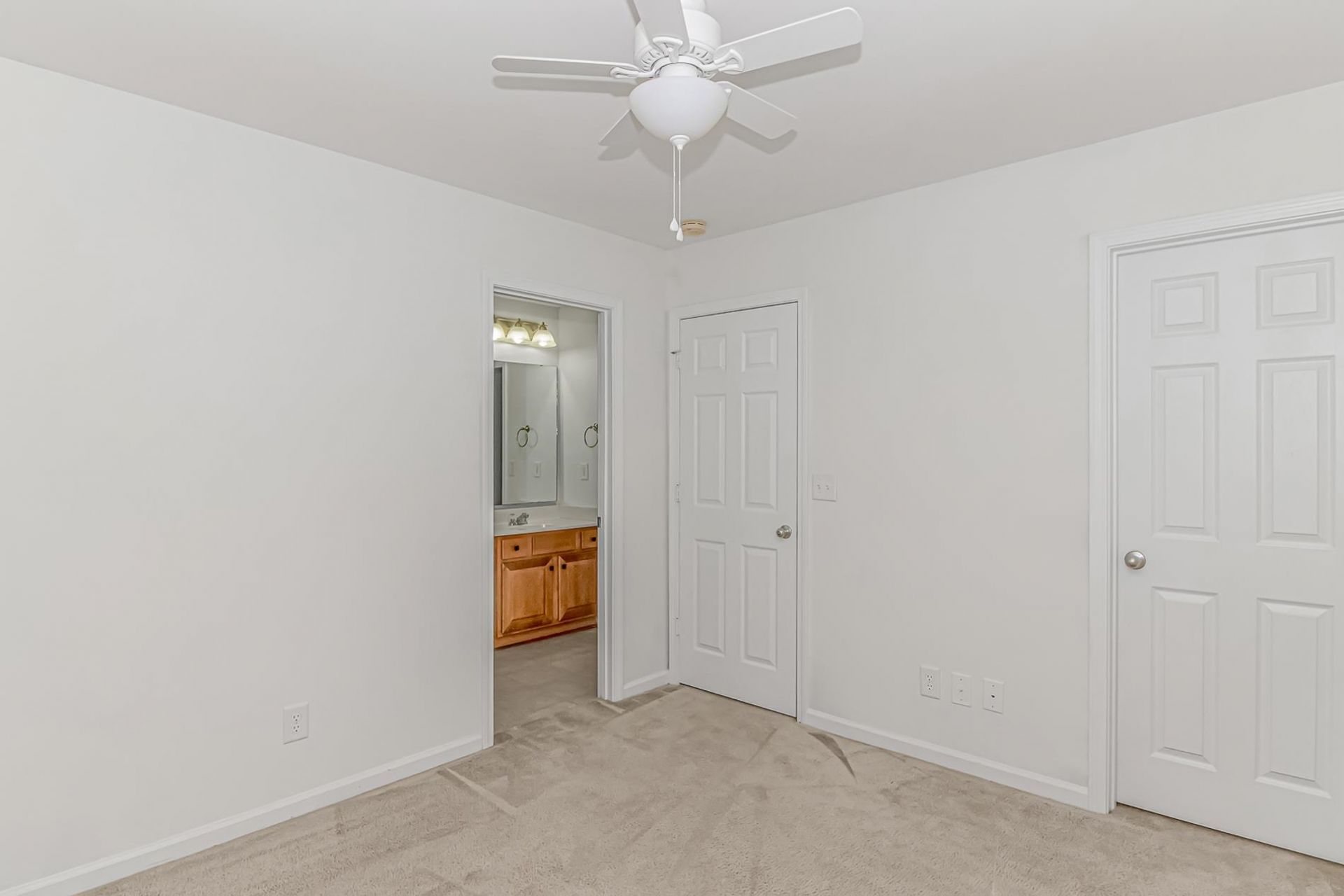 425 Tiburon Dr. Photo 30