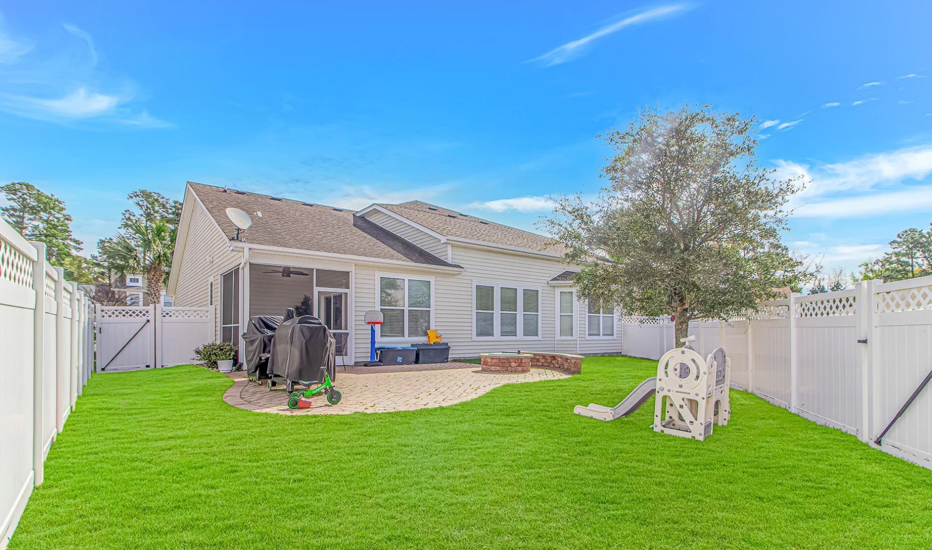 425 Tiburon Dr. Photo 32