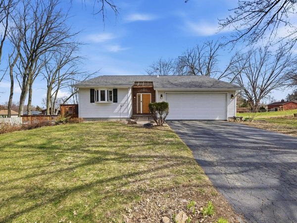 3386 Brugger Place, McFarland, WI 53558