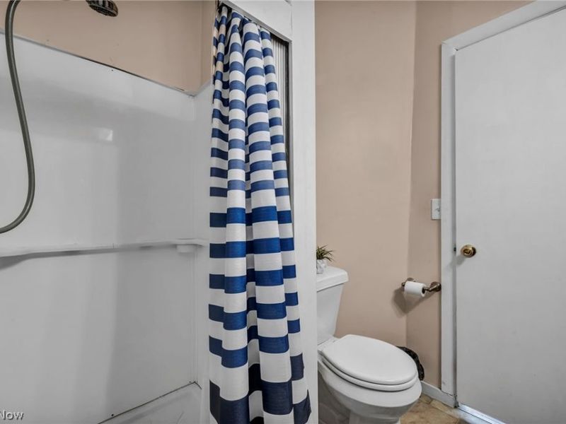 4725 Wichita Avenue, Cleveland, OH 44144 Photo 32