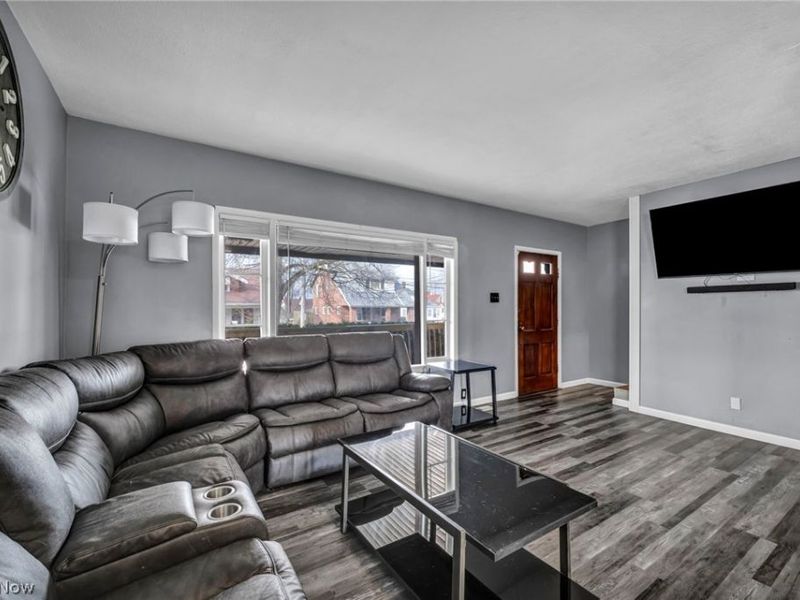 4725 Wichita Avenue, Cleveland, OH 44144 Photo 9